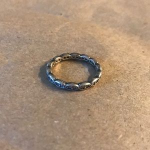 Pandora Ring